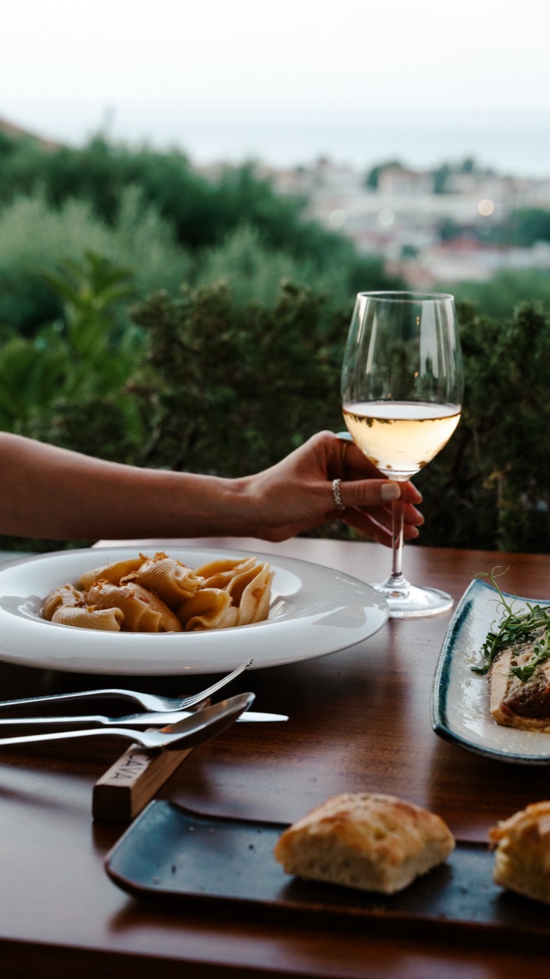 Sunday Taverna Night