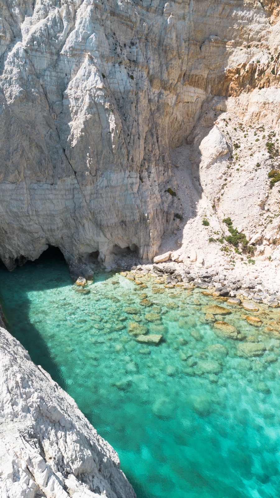Private boat escape across the Ionian Sea